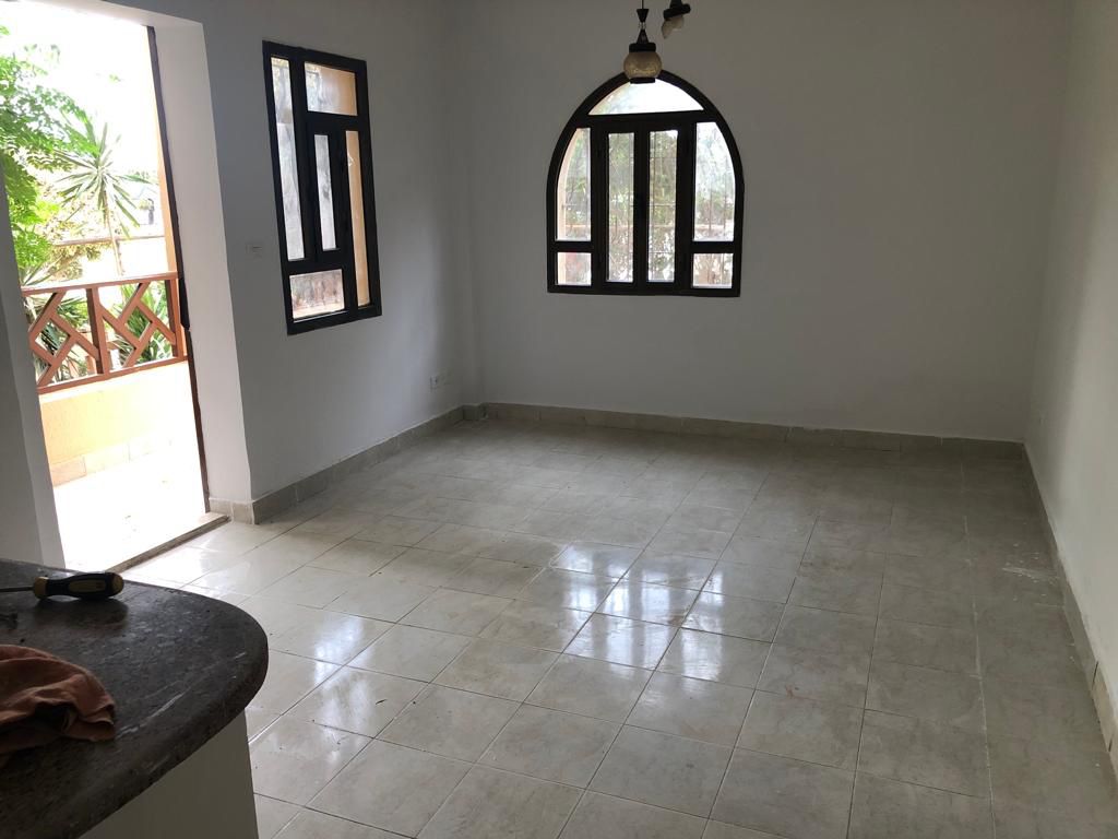 شقة في الرحاب 65 م2 للإيجار قانون جديد بحري على حديقة 18,000 ج 